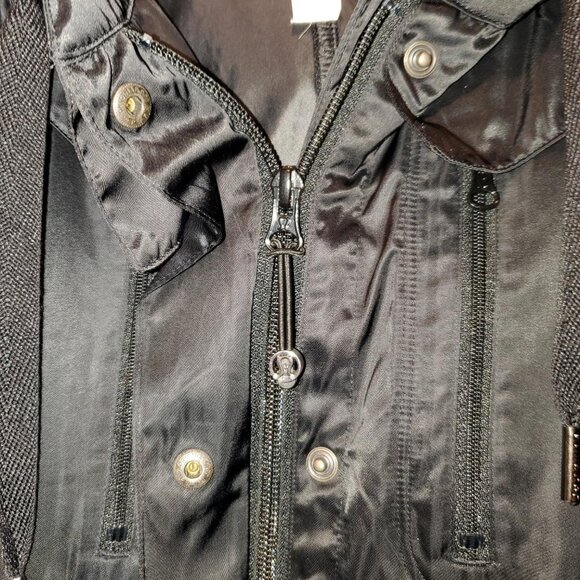 LULULEMON Women Black Hooded Cape Zip Button Size M/L - Picture 6 of 7